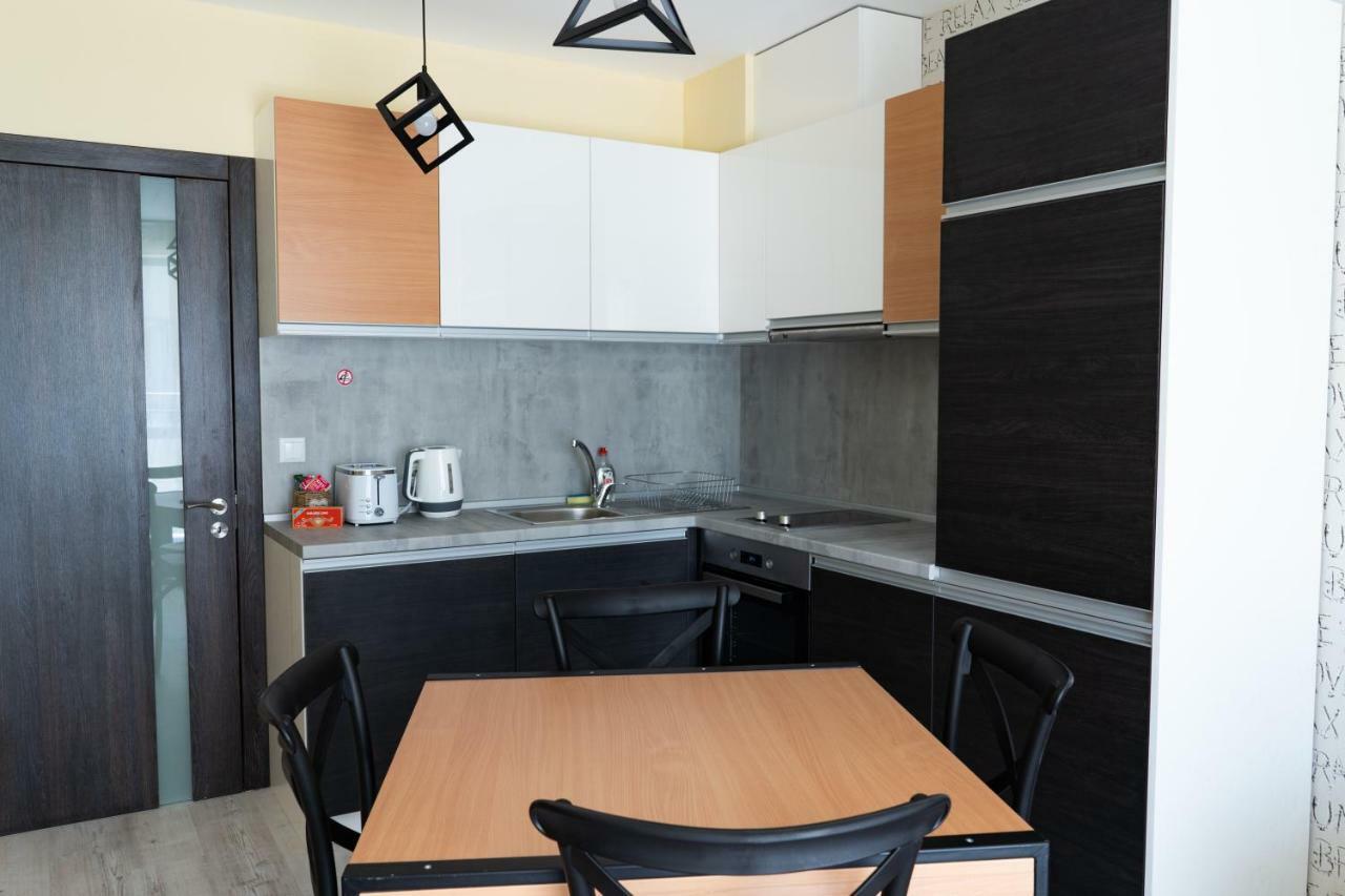 La Familia Apartments Warna Exterior foto