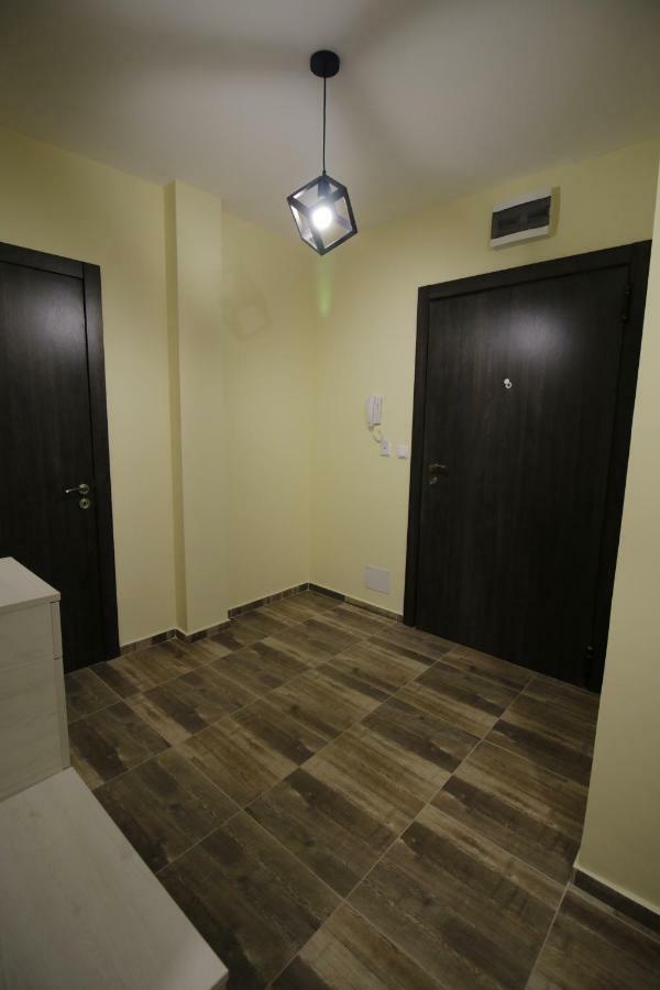 La Familia Apartments Warna Exterior foto